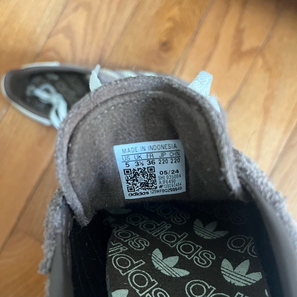 adidas Gray Sneakers with White Stripes - Picture 3 of 4